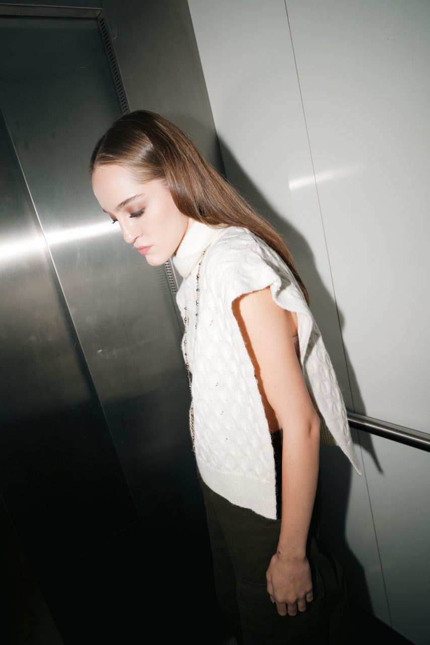 Natalie Kolyozyan Grain Örgü Yelek Ground Kargo Pantolon, Loose Ends AW25, görsel 2