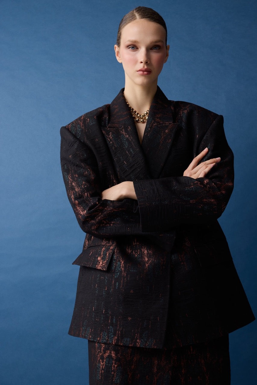 Natalie Kolyozyan Bronze Metalik Jakar Blazer Ceket, Relief AW26, Look 31 kampanya görseli, görsel 3